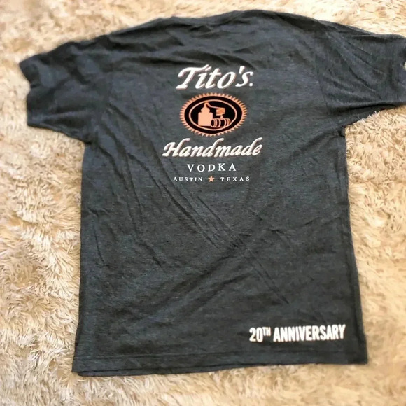 🍸Tito’s tee🍸 - Picture 1 of 2